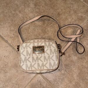 Michael Kors Crossbody